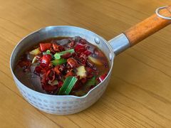 -包整·丝娃娃(一览甲秀楼风景店)