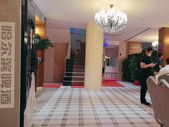-鹏城人家海鲜酒家·23年老字号(较场尾店)