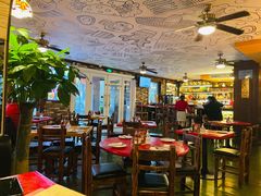 -Pistolera Mexican Cantina女枪手墨西哥餐厅(碧云路店)