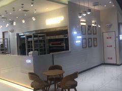 门面-爸爸糖吐司面包(大连高新锦辉商场店)