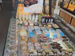 -聚利来食品(南戴河店)