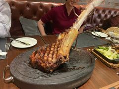 -恰餐厅及酒吧 CHAR Bar & Grill (北京丽都皇冠假日店)