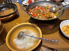 -富正毅三下锅·湘西韵味(天门山索道店)