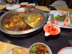 -谭公鱼头·鲜鱼火锅·小龙虾·江湖菜(秀沿路店)