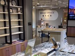-瑞司视光眼镜·蔡司战略合作眼镜店(新街口店)