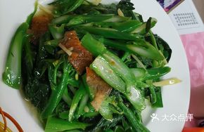 Iron-Boosted Stir-Fried Mustard Greens