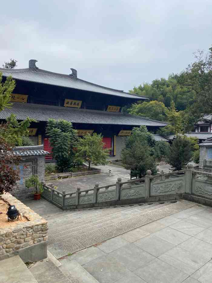 宁波金峨禅寺风景图片