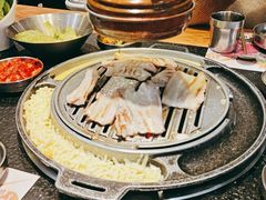 -GOGIYA·咕叽吖韩国传统烤肉店(东方新天地店)