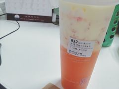 -瑞幸咖啡(巴黎春天陕西路店)