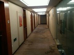 -爱时特套房酒店(会展中心远洋城店)