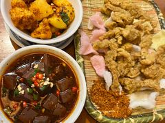 -炉小二铜锅牛蛙•川湘菜(三里屯店)