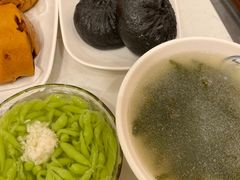 -李与白包子铺(桐梓林店)