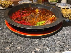 -成渝龙火锅(都江堰店)