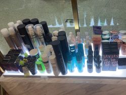 -八佰伴8008星级形象店