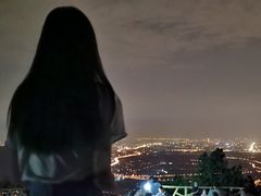 -鬼笑石后山停车场