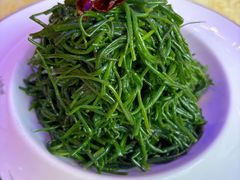 炝拌草原沙葱-德乐海蒙餐