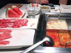 -海底捞火锅鲜切牛肉主题店(长寿路店)