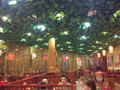 大堂-袁小二大东北铁锅炖(吉祥村总部)