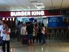 -班达拉奈克国际机场