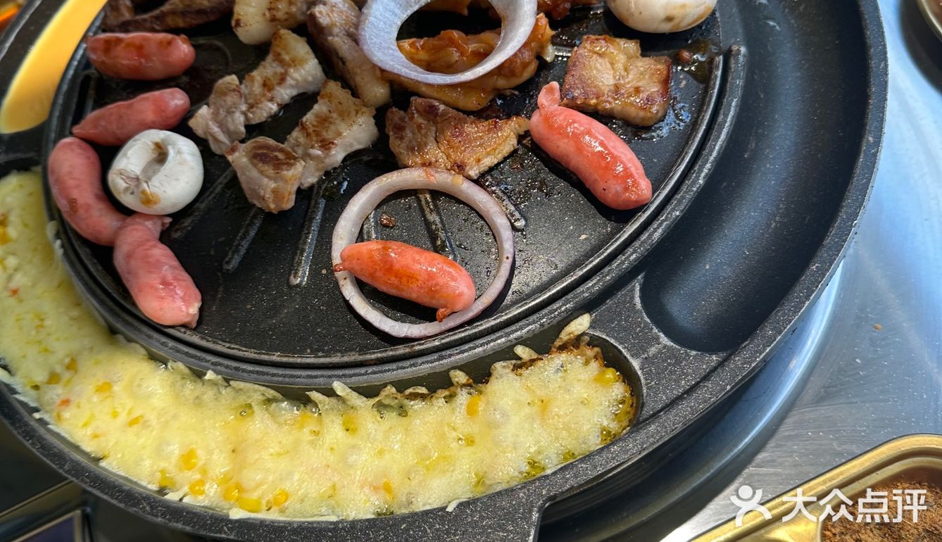 这家自助烤肉好好吃～