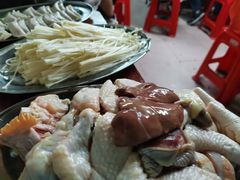 -威邵鸡煲(西华路总店)