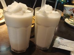 -大头虾越式风味餐厅(光明广场店)