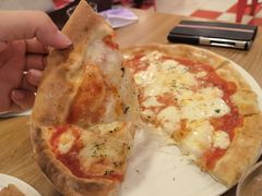 -城市大道红炉披萨烘焙坊