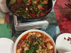 -乡土特色.冷锅鱼.牦牛肉汤锅