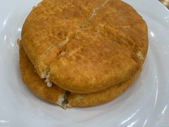 油炸青稞饼-乡土特色.冷锅鱼.牦牛肉汤锅