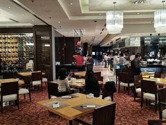 -上海西藏大厦万怡自助餐厅(徐汇店)