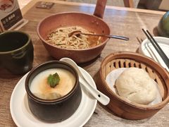 -云海肴·汽锅鸡·云南代表菜(浦江欢乐颂店)