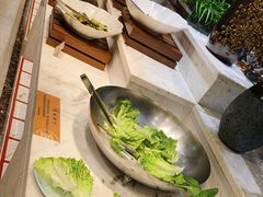 -金滏山烤肉·海鲜·火锅自助餐厅(襄阳万达店)