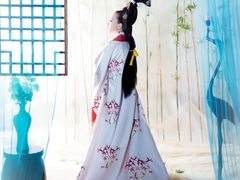-九月鹰飞汉服摄影工作室
