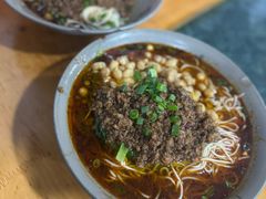 -丁丁猫重庆小面(徐州路店)