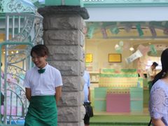 门口的小哥哥-苏小糖(鼓浪屿三丘田花园店)