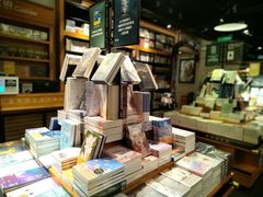 -西西弗书店&矢量咖啡(壹方购物中心店)