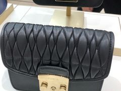 -王权免税店(廊曼机场店)