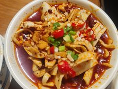 -炉小二铜锅牛蛙•川湘菜(三里屯店)