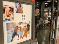 -Hollister(天环广场店)