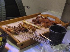 -夜火烤摊·东北烧烤酒场·老杨小黄鱼