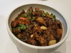 牛腩烧牛筋-海鸿荟·沿江菜(中山北路店)