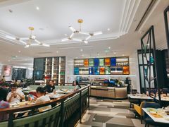 -港丽餐厅(高德置地店)