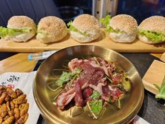 特色汉堡烤牛肉-好旺角齐市鲜切牛自助烤肉(农林五道街总店)