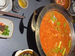 -野山舂·贵州现舂酸汤牛肉(东山店)