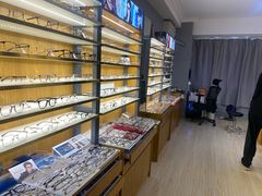 -优医视平价眼镜蔡司依视路折扣工厂店(德胜门店)