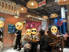 大堂-炉小二铜锅牛蛙•川湘菜(三里屯店)