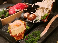 -湊湊火锅·茶憩(打浦桥日月光店)