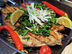 香茅草烤罗非鱼-云海肴·汽锅鸡·云南代表菜(美罗城店)