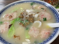 -亚忠小吃店(曾厝垵店)