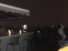 -顽啤熊·酒客酒馆(苏城夜景必选店)